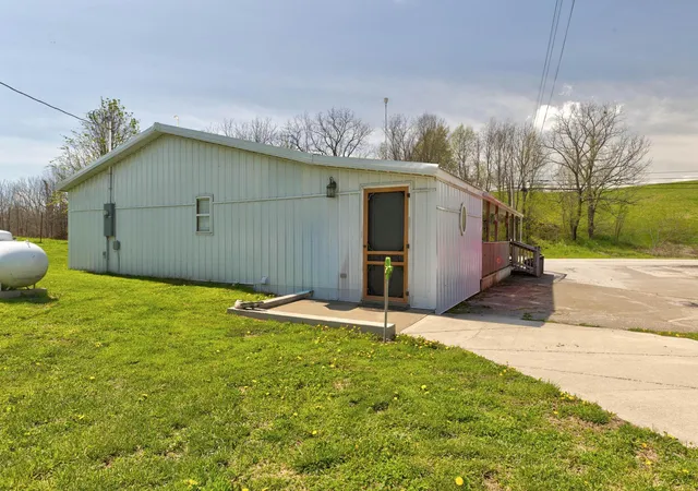 Photo 28 of Single family home for sale at 1376 S Highway 11, Sharpsburg, KY 40374 | MLS# 26015720 | Listing updated on 2026-10-13