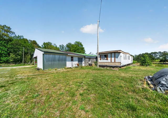 Homes for sale in Mayfield, KY | 1549 Golo Rd, Mayfield, KY 42066 | MLS# 26016442