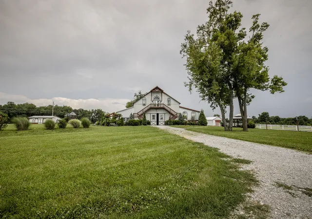 Photo 3 of House for sale at 4010 NE Haley Rd, Lexington, KY 40510 | MLS# 26015691 | Listing updated on 2026-07-22
