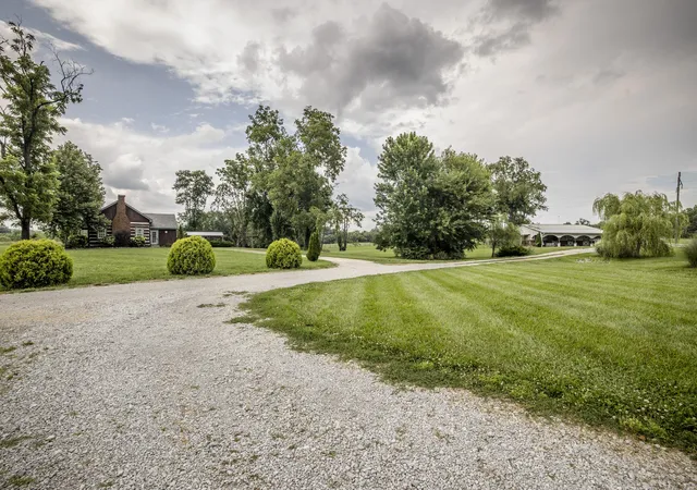 Photo 4 of House for sale at 4010 NE Haley Rd, Lexington, KY 40510 | MLS# 26015691 | Listing updated on 2026-07-22