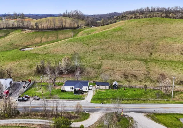 Homes for sale in Ezel, KY | 14931 Us-460, Ezel, KY 41425 | MLS# 26015734