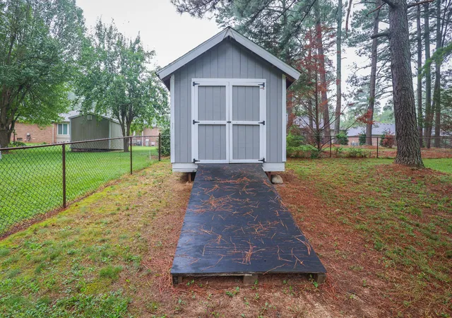 Photo 48 of Single family home for sale at 16 Greenwood Pl, Paducah, KY 42003 | MLS# 26016647 | Listing updated on 2026-09-14