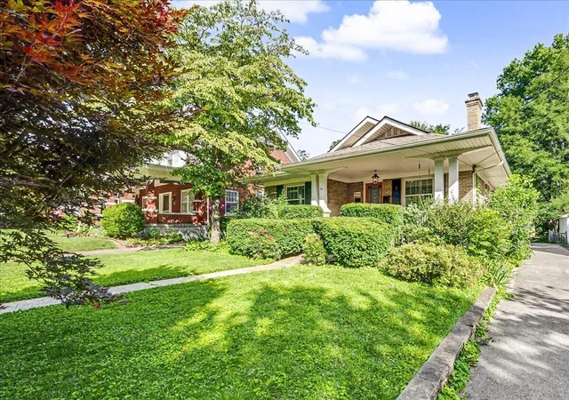 Homes for sale in Lexington, KY | 321 Mcdowell Rd, Lexington, KY 40502 | MLS# 26015879