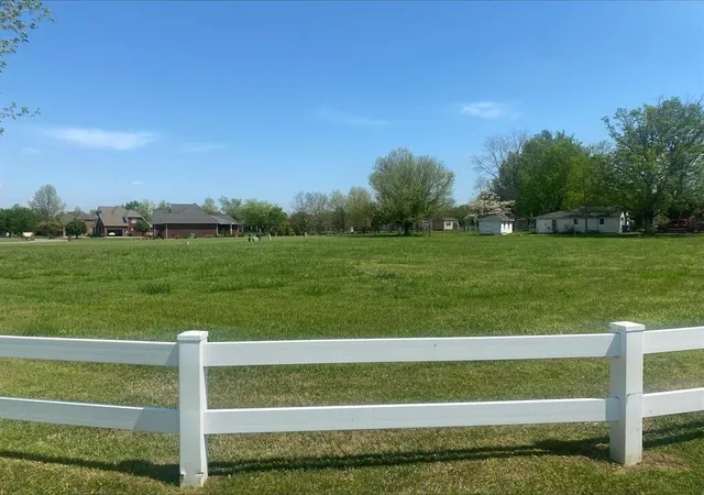 Homes for sale in Murray, KY | Lots 39 & 40 Murray Estates Dr, Murray, KY 42071 | MLS# 26017769