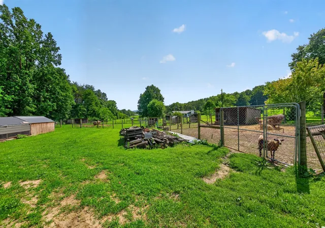 Homes for sale in Stanton, KY | 326 Roberts Rd, Stanton, KY 40380 | MLS# 26015834