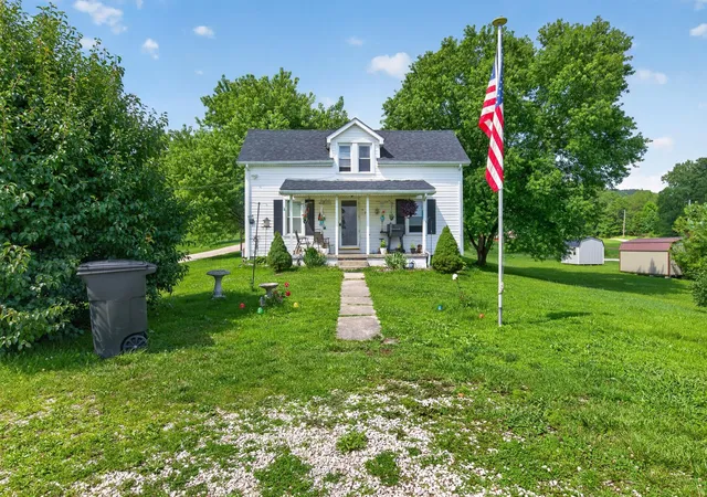 Homes for sale in Stanton, KY | 326 Roberts Rd, Stanton, KY 40380 | MLS# 26015834