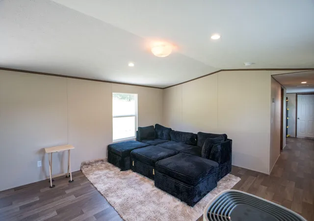 Photo 2 of Single family home for sale at 306 Godbey Rd, Bethelridge, KY 42516 | MLS# 26015864 | Listing updated on 2026-09-13