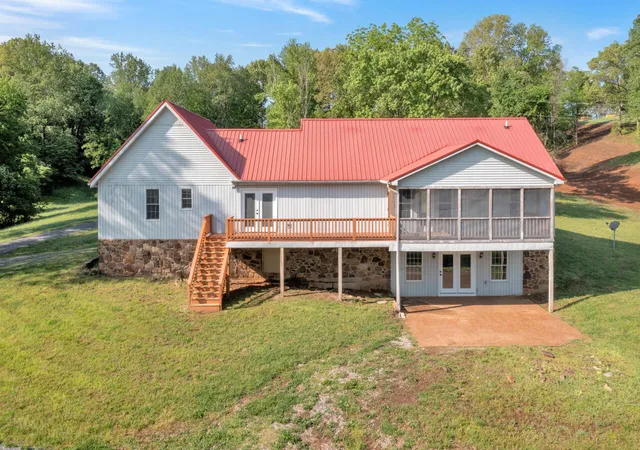 Homes for sale in Cadiz, KY | 242 Woodruff Ln, Cadiz, KY 42211 | MLS# 26015750