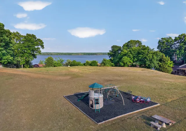 Homes for sale in Kuttawa, KY | 328 Champion Hills Rd #2D, Kuttawa, KY 42055 | MLS# 26015770
