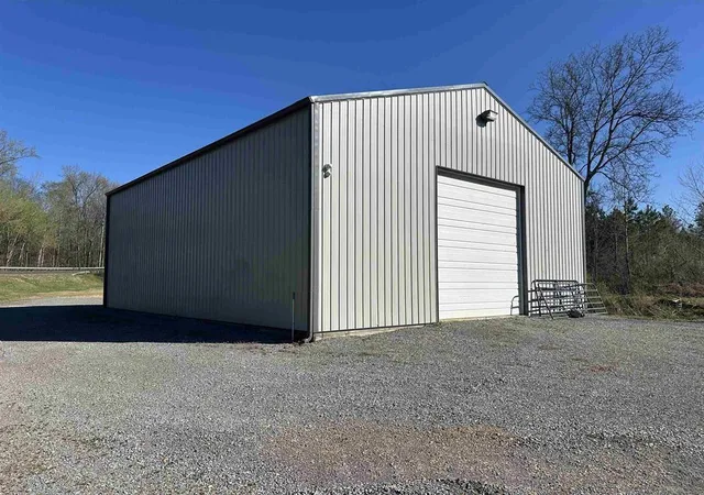 Homes for sale in New Concord, KY | 13217 S State Route 121, New Concord, KY 42076 | MLS# 26017583