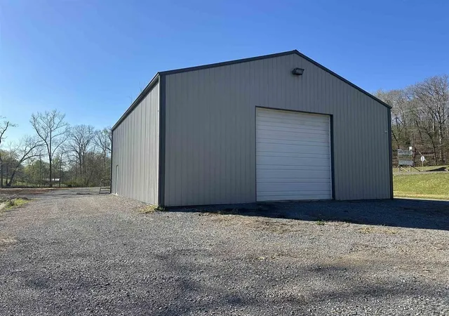 Homes for sale in New Concord, KY | 13217 S State Route 121, New Concord, KY 42076 | MLS# 26017583