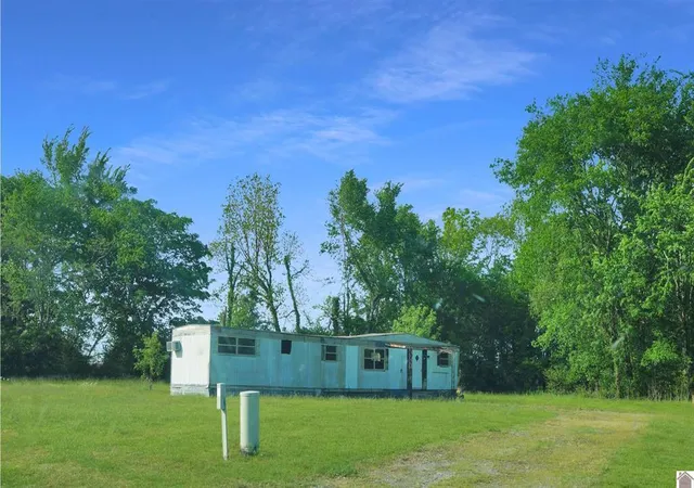 Homes for sale in Almo, KY | 222 Almo Rd, Almo, KY 42020 | MLS# 26015761