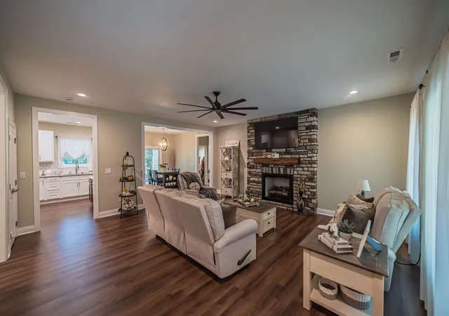4th image of 1725 N Friendship Rd, Paducah, KY 42001 | MLS# 26015775