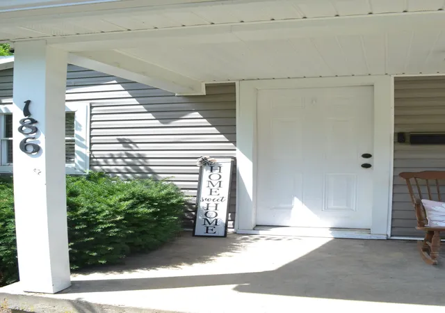 Homes for sale in Lexington, KY | 186 Eddie St, Lexington, KY 40508 | MLS# 26015888