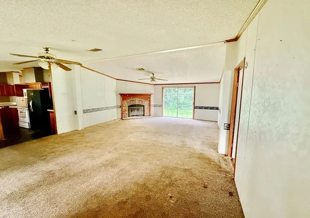 Photo 2 of Single family home for sale at 417 Scenic Acres Dr, Murray, KY 42071 | MLS# 26021230 | Listing updated on 2026-09-16