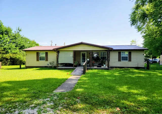 Homes for sale in Stanton, KY | 79 White Ave, Stanton, KY 40380 | MLS# 26016172