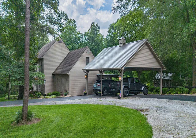 Homes for sale in Benton, KY | 161 Shadybrook Ln, Benton, KY 42025 | MLS# 26016806