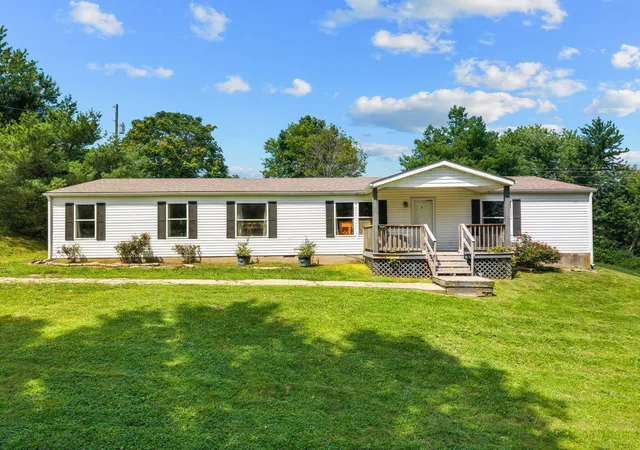 Homes for sale in Lancaster, KY | 3318 Rogers Rd, Lancaster, KY 40444 | MLS# 26015808