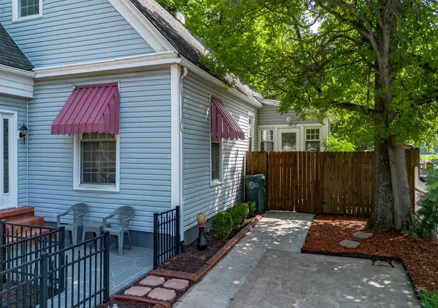 Photo 2 of Single family home for sale at 116 N 16th Street, Paducah, KY 42001 | MLS# 26017523 | Listing updated on 2026-09-08