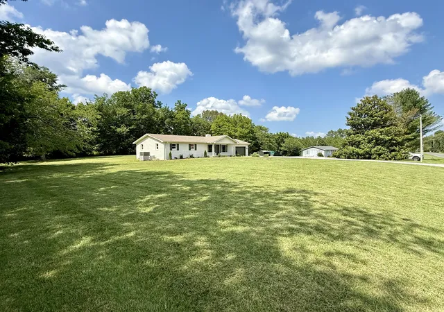 Homes for sale in Benton, KY | 759 Big Bear Hwy, Benton, KY 42025 | MLS# 26015814
