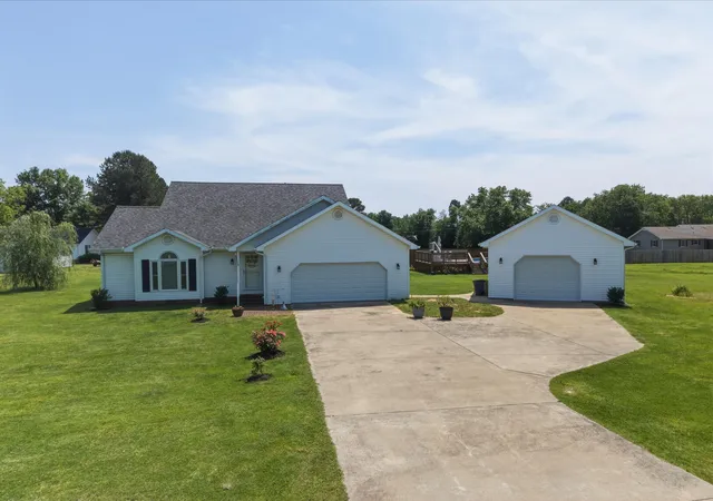 Homes for sale in Benton, KY | 373 Powell St, Benton, KY 42025 | MLS# 26017515