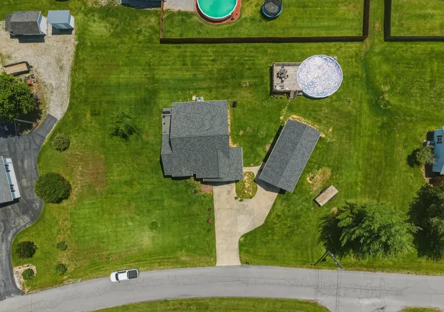 Homes for sale in Benton, KY | 373 Powell St, Benton, KY 42025 | MLS# 26017515