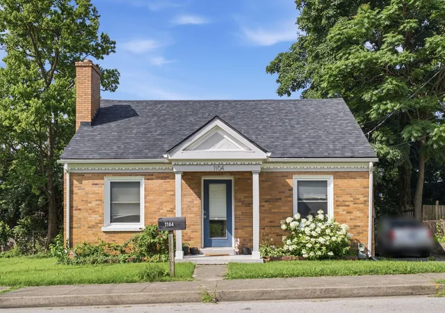 Homes for sale in Lexington, KY | 1503 Roanoke Rd, Lexington, KY 40504 | MLS# 26018201