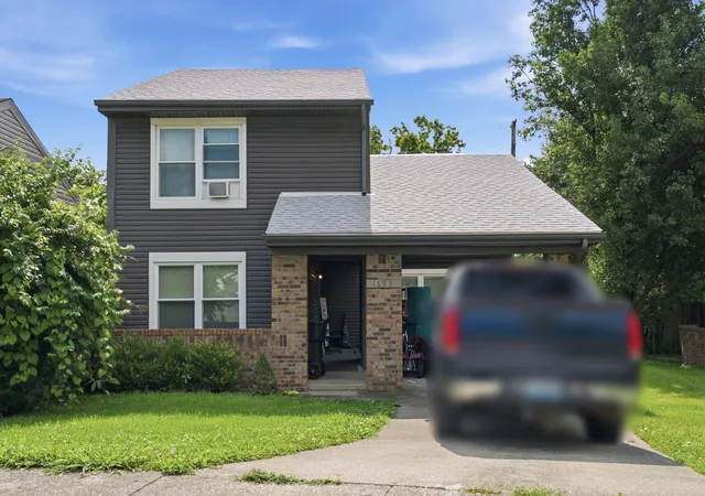 Homes for sale in Lexington, KY | 1503 Roanoke Rd, Lexington, KY 40504 | MLS# 26018201