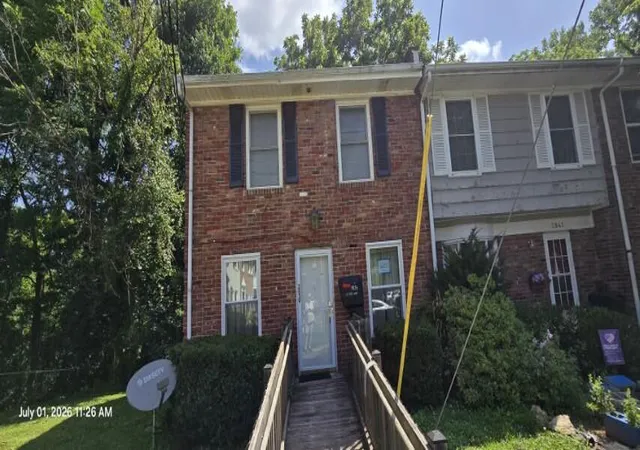 Homes for sale in Louisville, KY | 2839 Bexley Ct, Louisville, KY 40206 | MLS# 26016227