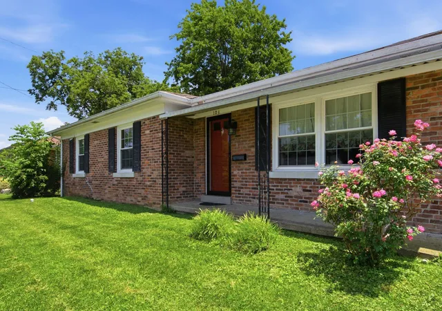 Homes for sale in Richmond, KY | 103 Clay Dr, Richmond, KY 40475 | MLS# 26015982