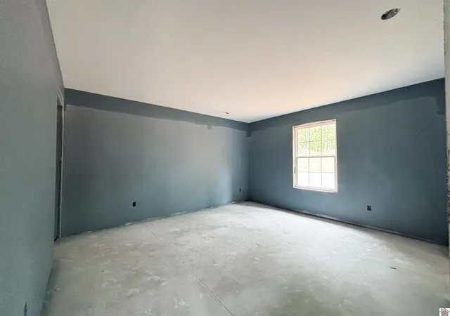 Homes for sale in Paducah, KY | 167 Blanton Ct, Paducah, KY 42003 | MLS# 26015842