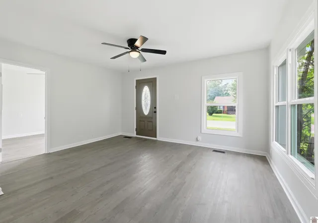 4th image of 2110 Harrison St, Paducah, KY 42001 | MLS# 26016727