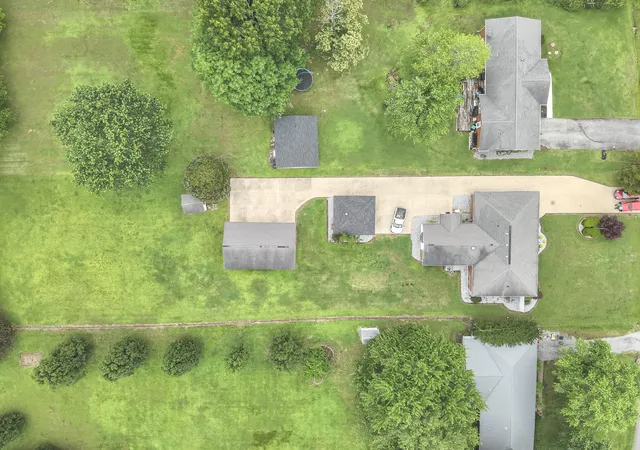 3rd image of 245 Babbland Dr, Paducah, KY 42003 | MLS# 26017446