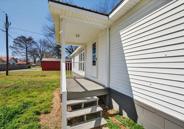 2nd image of 29 6th St, Hardin, KY 42048 | MLS# 26015920