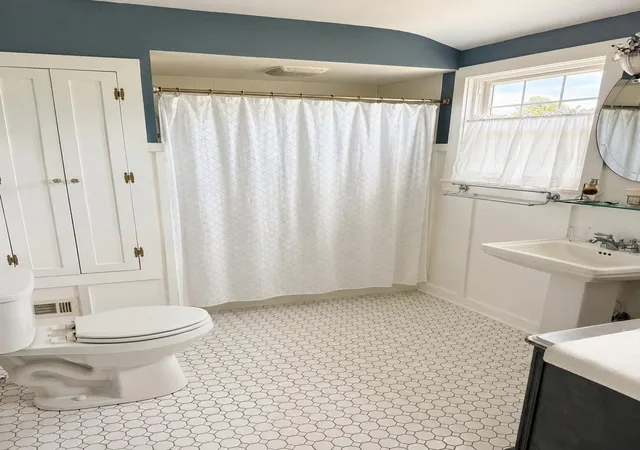 Photo 4 of Single family home for sale at 305 Ford St, Corbin, KY 40701 | MLS# 26018890 | Listing updated on 2026-10-02