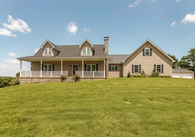 Homes for sale in Harrodsburg, KY | 399 Harlow Ln, Harrodsburg, KY 40330 | MLS# 26016077