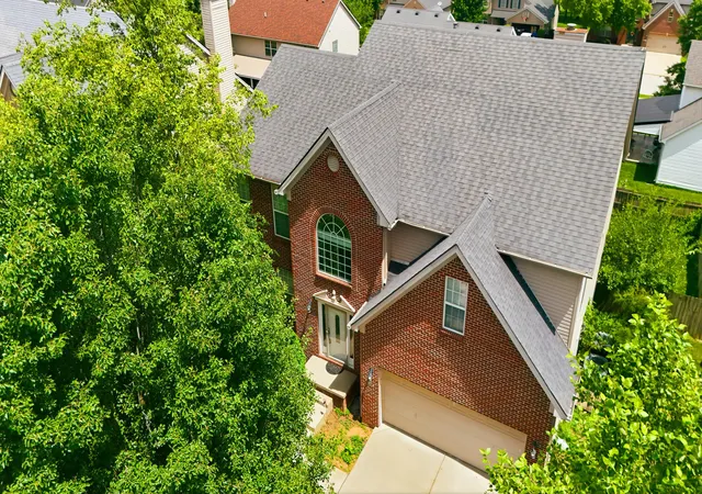 Photo 2 of Single family home for sale at 504 Thames Cir, Nicholasville, KY 40356 | MLS# 26018845 | Listing updated on 2026-09-10