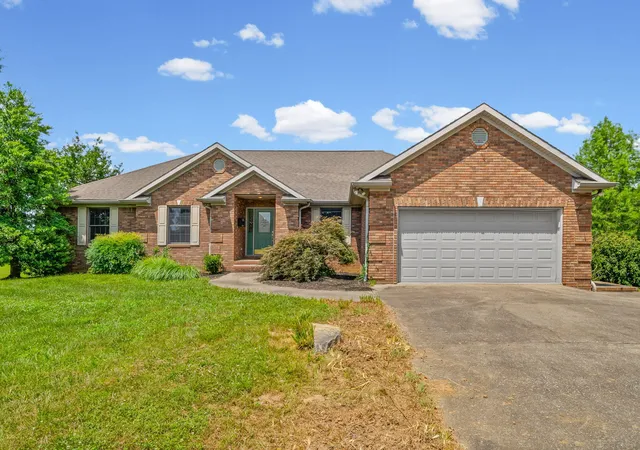 Homes for sale in Cadiz, KY | 310 Chasity Dr, Cadiz, KY 42211 | MLS# 26016250