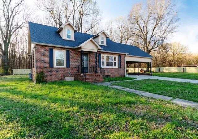 1st image of 1353 Reed Ave, Paducah, KY 42001 | MLS# 26017019