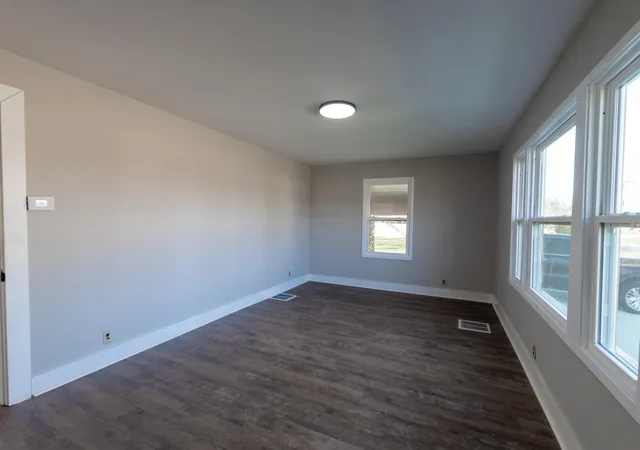 Photo 4 of Single family home for sale at 1353 Reed Ave, Paducah, KY 42001 | MLS# 26017019 | Listing updated on 2026-09-08