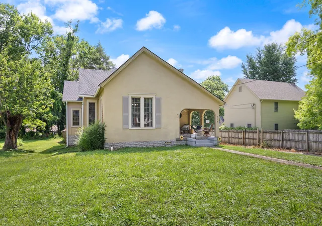 Homes for sale in Somerset, KY | 519 N Main St, Somerset, KY 42501 | MLS# 26015930