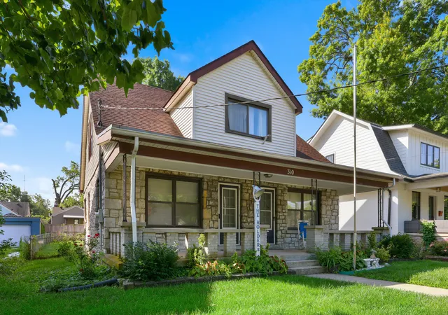 1st image of 310 Hanover Ct, Lexington, KY 40502 | MLS# 26016654