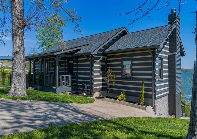 Photo 2 of Single family home for sale at 458 Sherwood Dr, Gilbertsville, KY 42044 | MLS# 26016002 | Listing updated on 2026-09-10