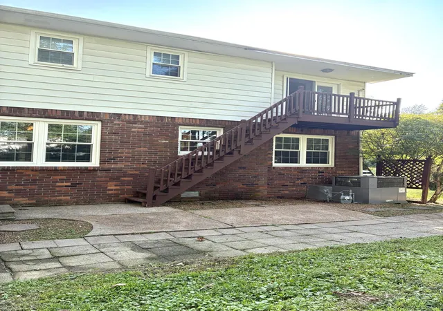 Photo 3 of Single family home for sale at 4900 Ic Ave, Paducah, KY 42003 | MLS# 26016462 | Listing updated on 2026-09-01
