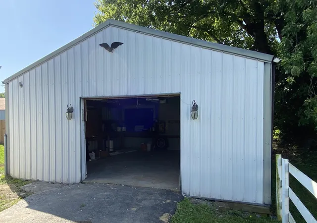 Homes for sale in Carlisle, KY | 516 E Main St, Carlisle, KY 40311 | MLS# 26015947