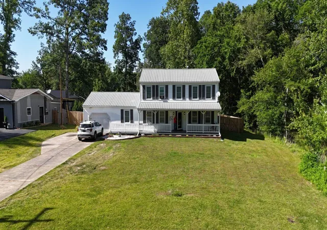Homes for sale in Mayfield, KY | 126 State Route 1890, Mayfield, KY 42066 | MLS# 26015943