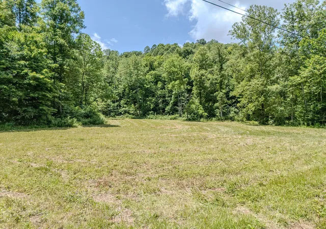 Homes for sale in Morehead, KY | 1175 Old House Creek Rd, Morehead, KY 40351 | MLS# 26015941