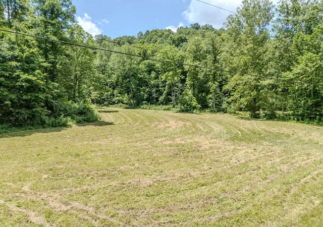 Homes for sale in Morehead, KY | 1175 Old House Creek Rd, Morehead, KY 40351 | MLS# 26015941