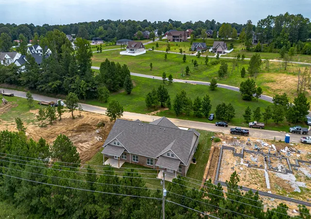 Photo 36 of Sale Pending at 160 Hidden Valley Dr, Paducah, KY 42003 | MLS# 26018468 | Listing updated on 2026-08-13