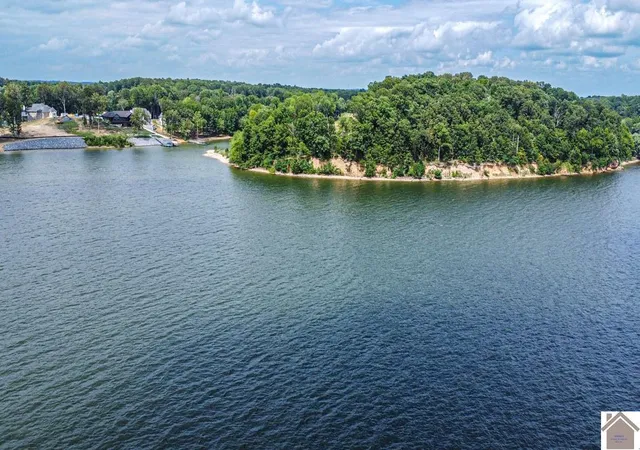 11th image of 827 Eagle Point Dr #Lot 3, Grand Rivers, KY 42045 | MLS# 26016276